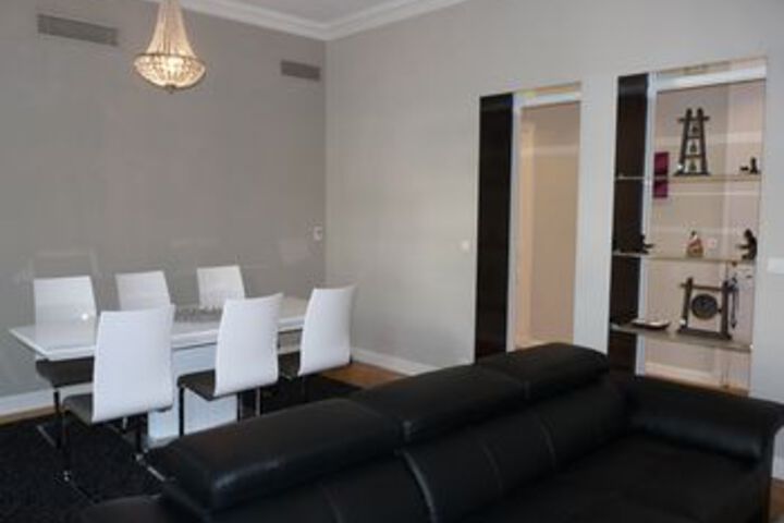 Room 18 of 27
