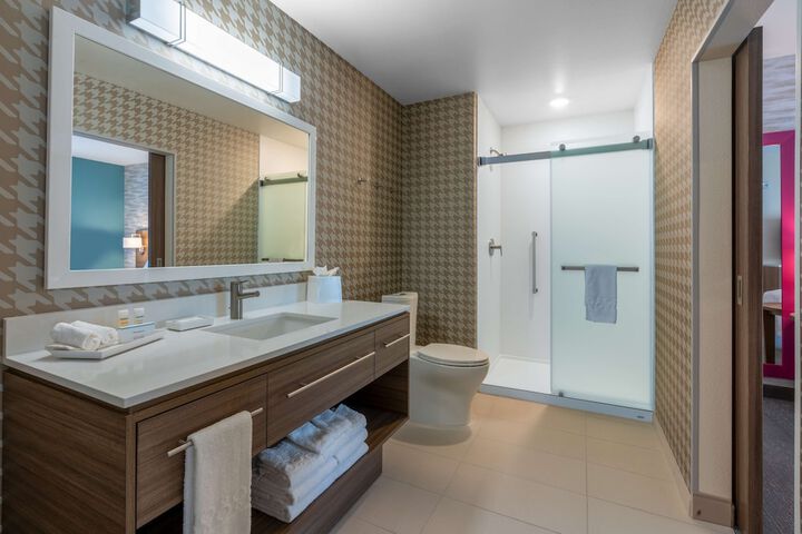 Bathroom shower
