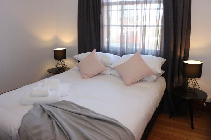Room 2 of 36