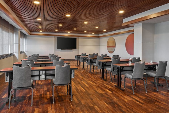Meeting facility