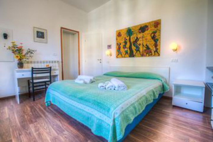 Room 12 of 20
