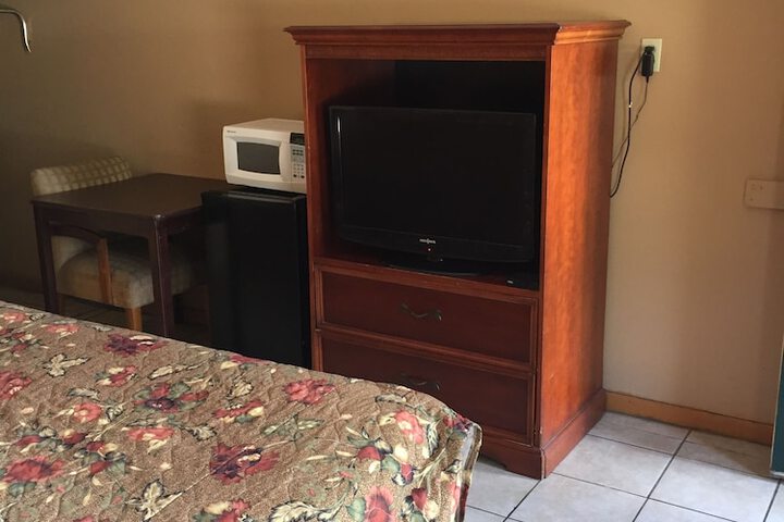 Room 5 of 20