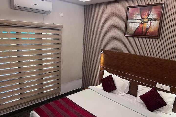 Room 18 of 74