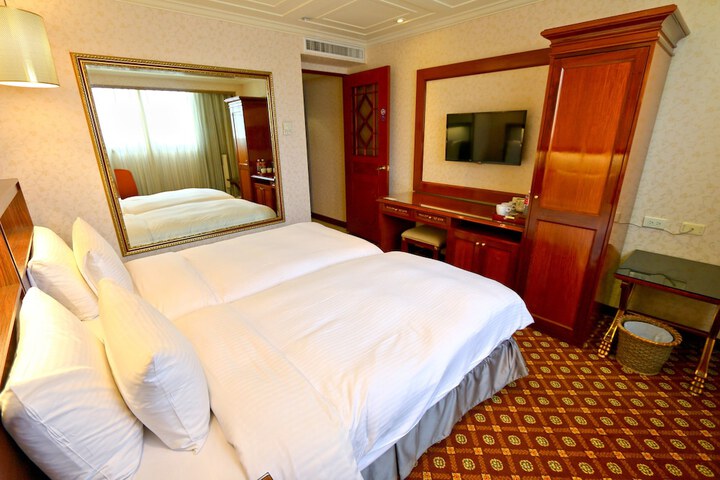 Room 31 of 103