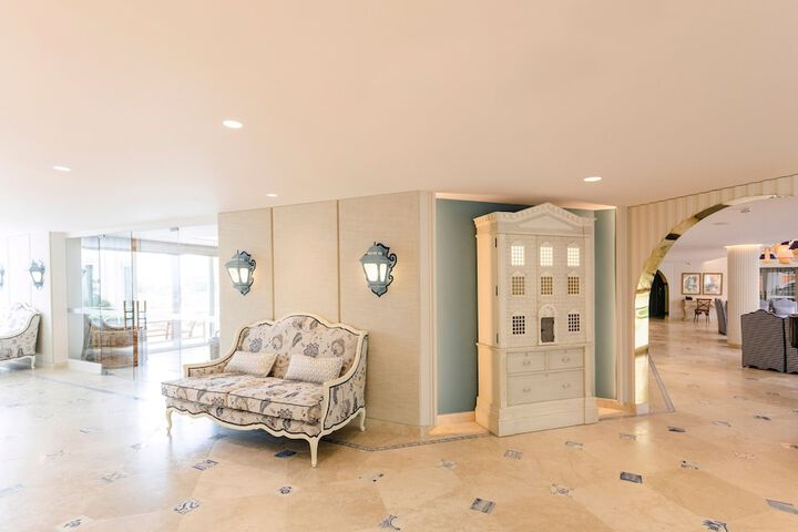 Hotel Interior 2 of 48