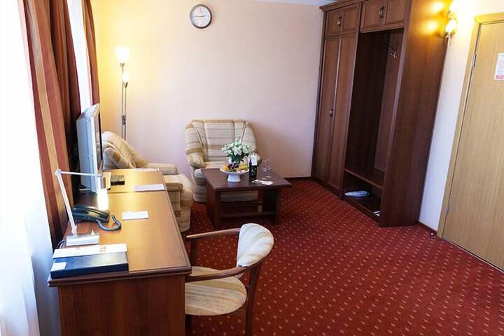 Room 62 of 154