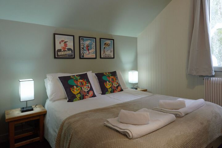 Room 18 of 33