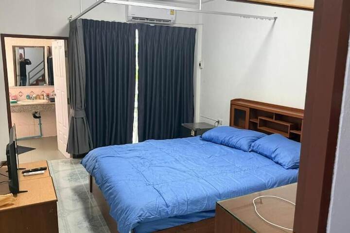 Room 7 of 15