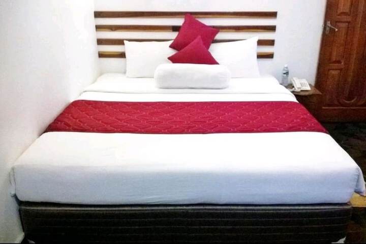 Room 21 of 74