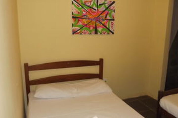 Room 28 of 48