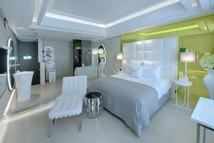 Room 14 of 59