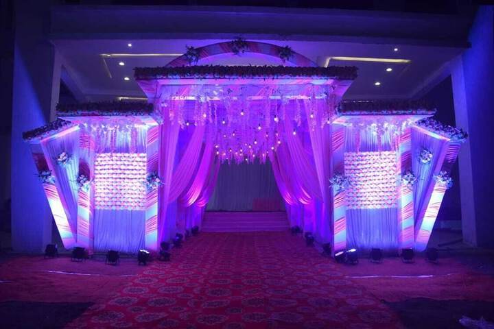Ballroom/Hall 49 of 54