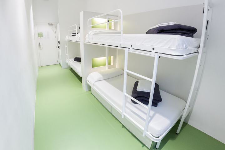 Room 4 of 50