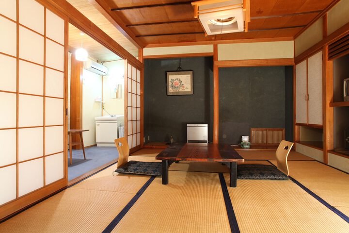 Room 14 of 45