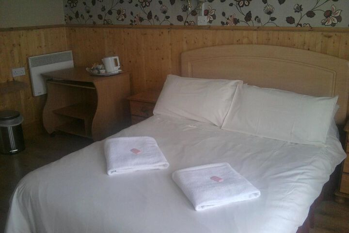 Room 6 of 35