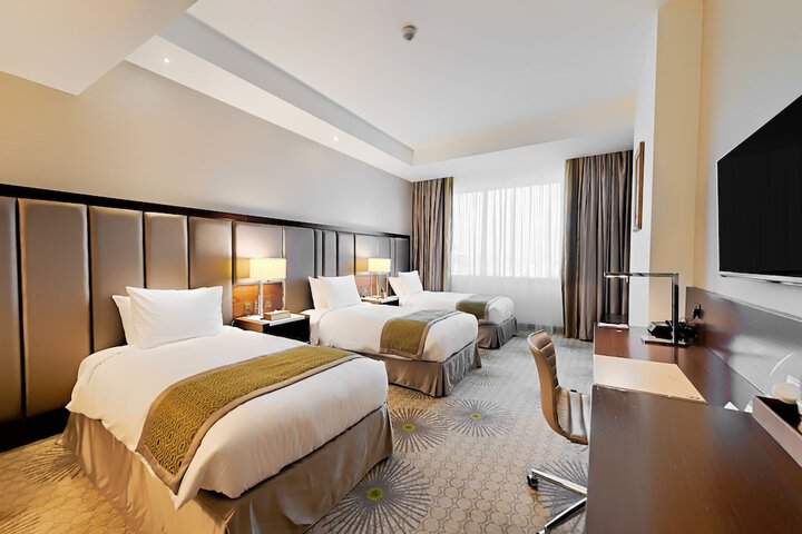 Room 5 of 34