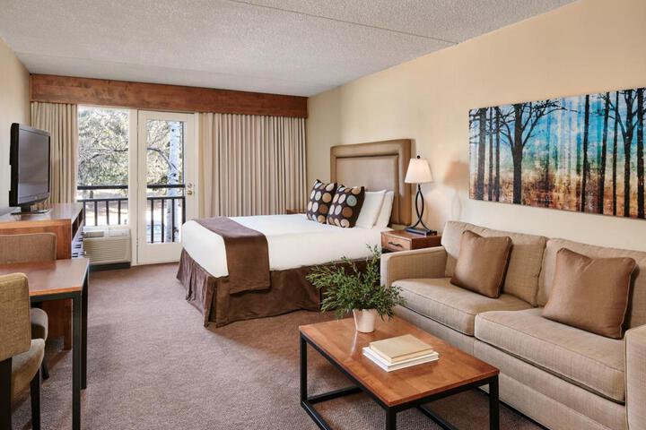 Room 10 of 59
