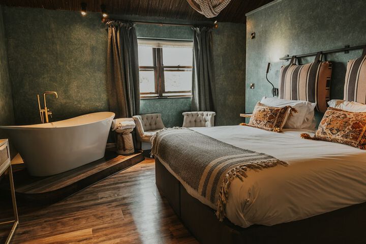 Room 70 of 161