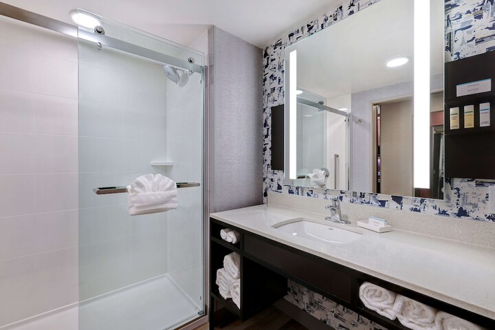 Bathroom shower