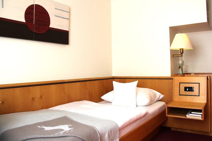 Room 19 of 56
