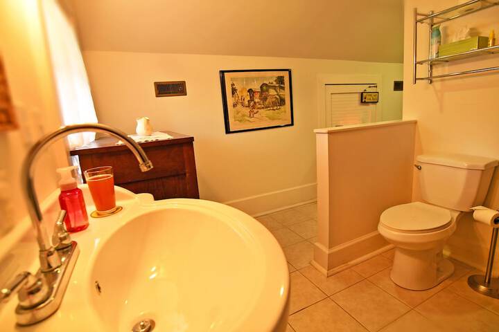 Room 16 of 23