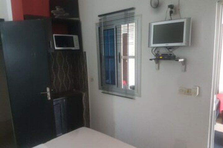 Room 11 of 40