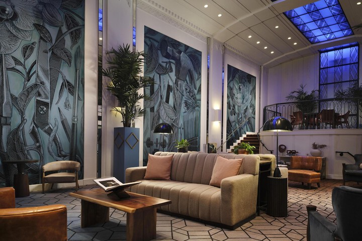 Hotel Lobby
