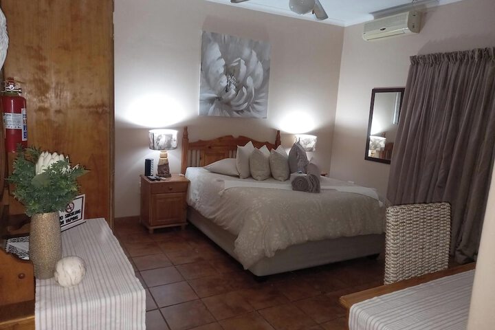 Room 15 of 52