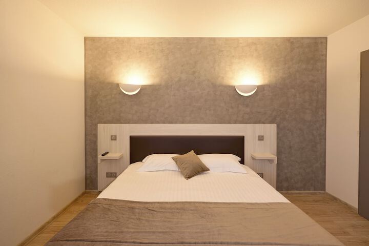 Room 21 of 114