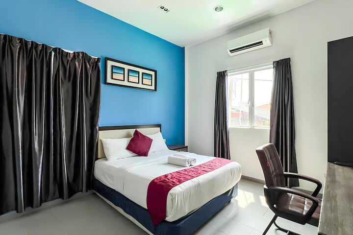 Room 10 of 48