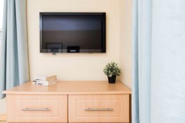 Room 14 of 25