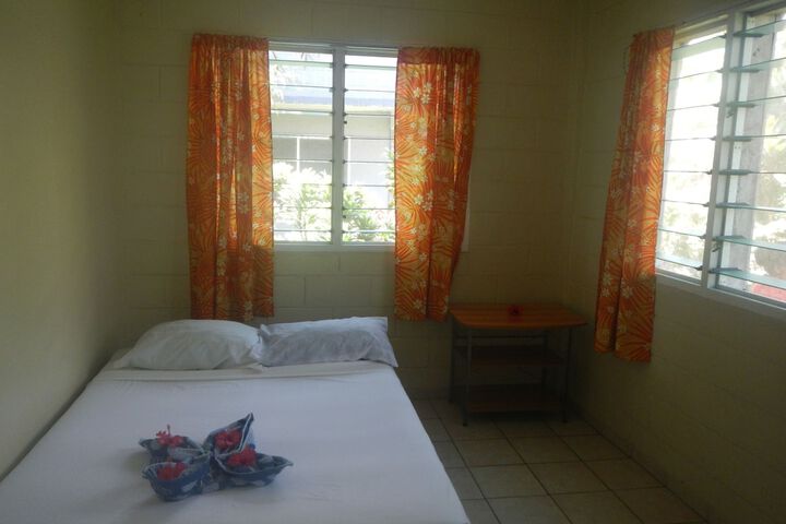 Room 27 of 128