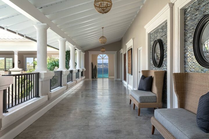 Hotel Interior 4 of 158