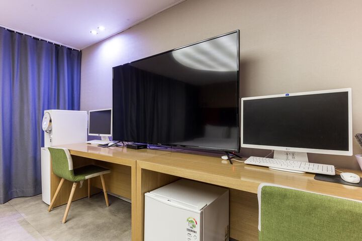 Room 117 of 120