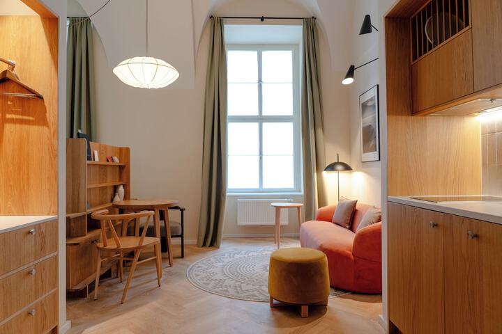 Room 9 of 72