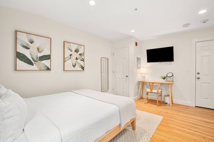 Room 44 of 63