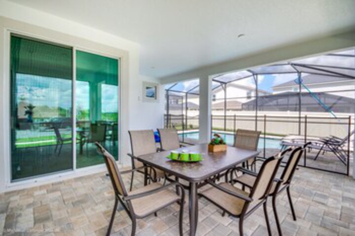 Terrace/Patio 43 of 143