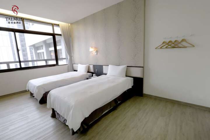 Room 29 of 62