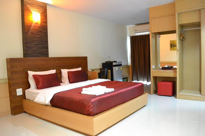 Room 12 of 39