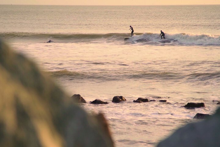 Surfing/boogie boarding