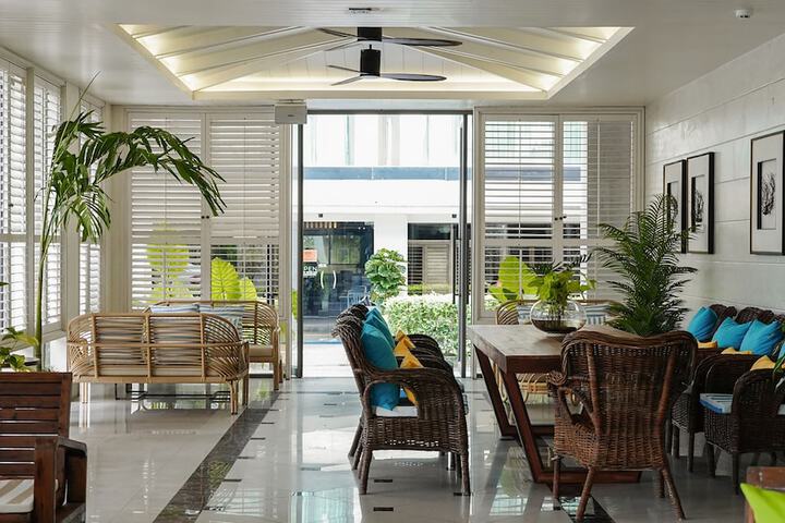 Lobby Entry