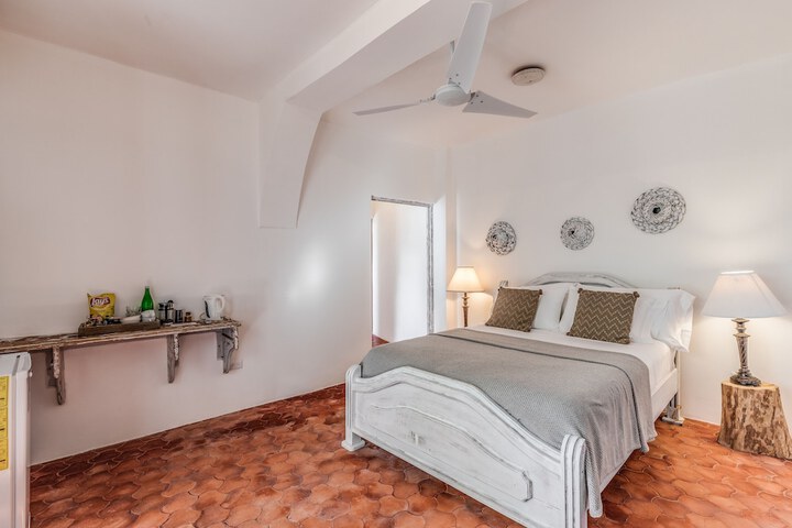 Room 17 of 72
