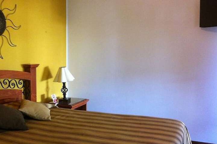 Room 9 of 30