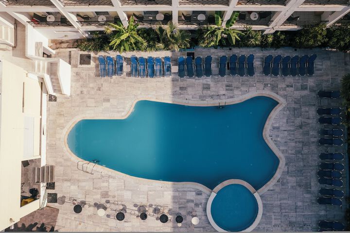 Pool 18 of 46