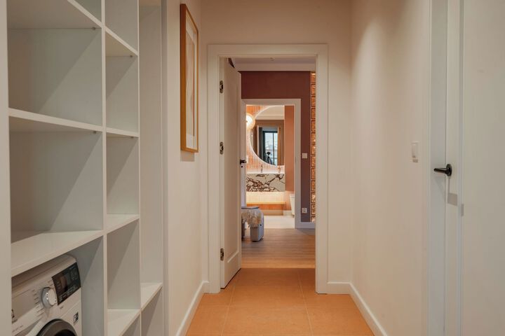 Room 86 of 298