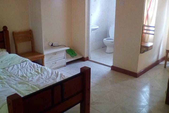 Room 6 of 20