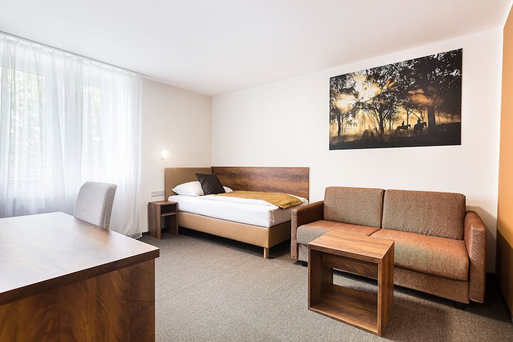 Room 19 of 133