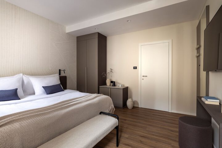 Room 21 of 72