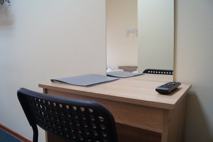 Room 11 of 21