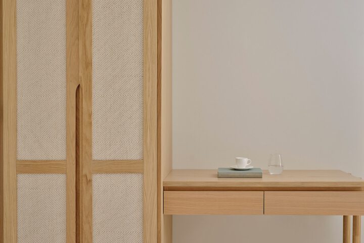 Room 12 of 110